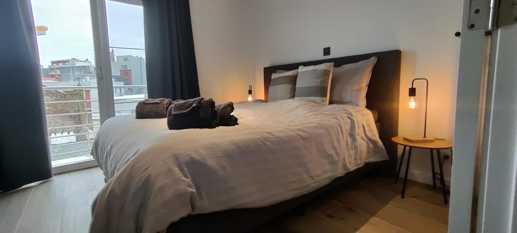 Luxueus, Ruim Appartement Op 350M Van Het Strand Oostende Exteriör bild