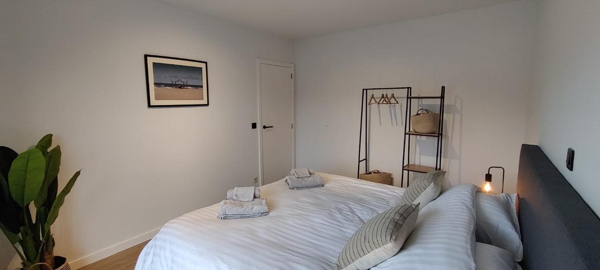 Luxueus, Ruim Appartement Op 350M Van Het Strand Oostende Exteriör bild