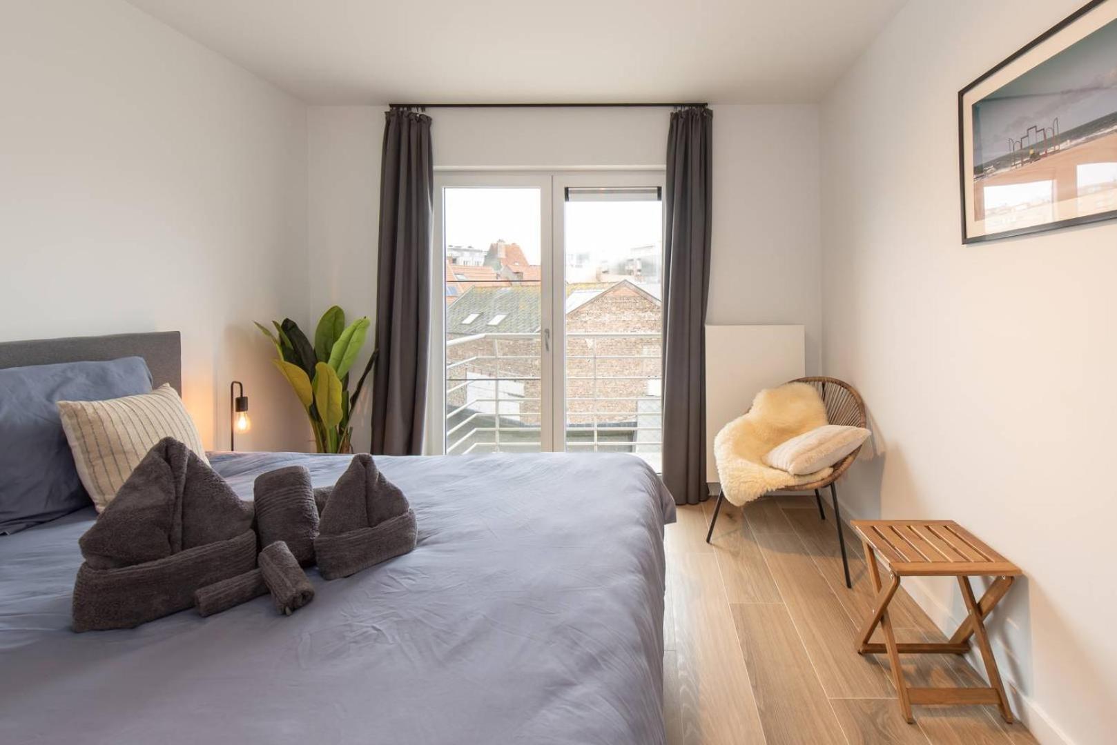 Luxueus, Ruim Appartement Op 350M Van Het Strand Oostende Exteriör bild